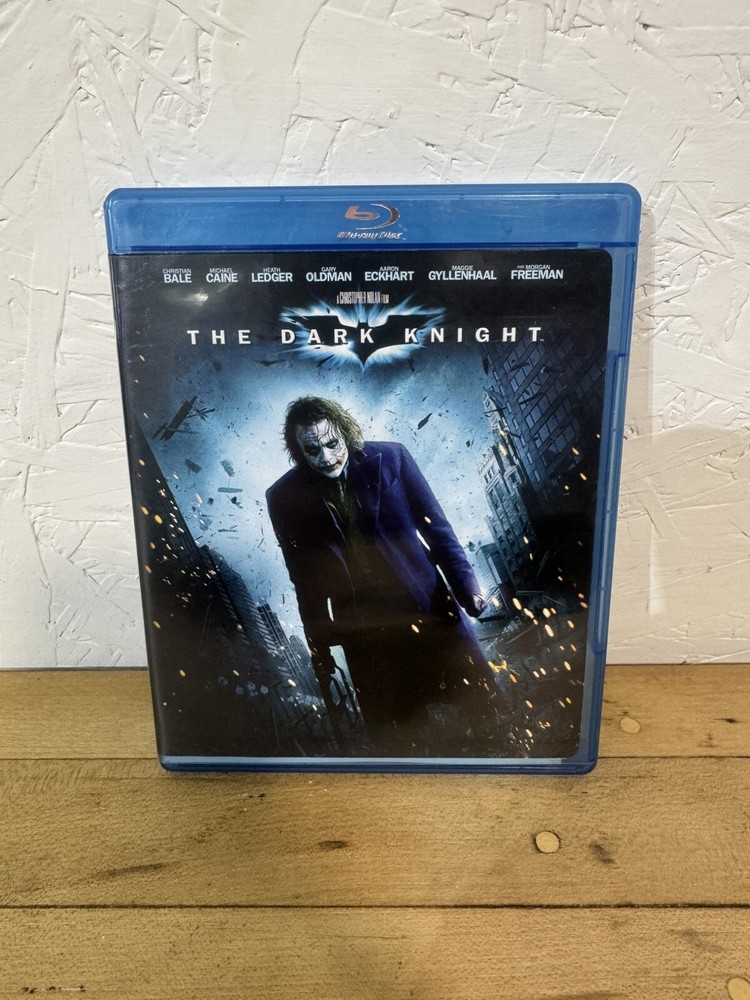 The Dark Knight 3-Disc Blu-ray with Special Features & Digital Copy Used Complete