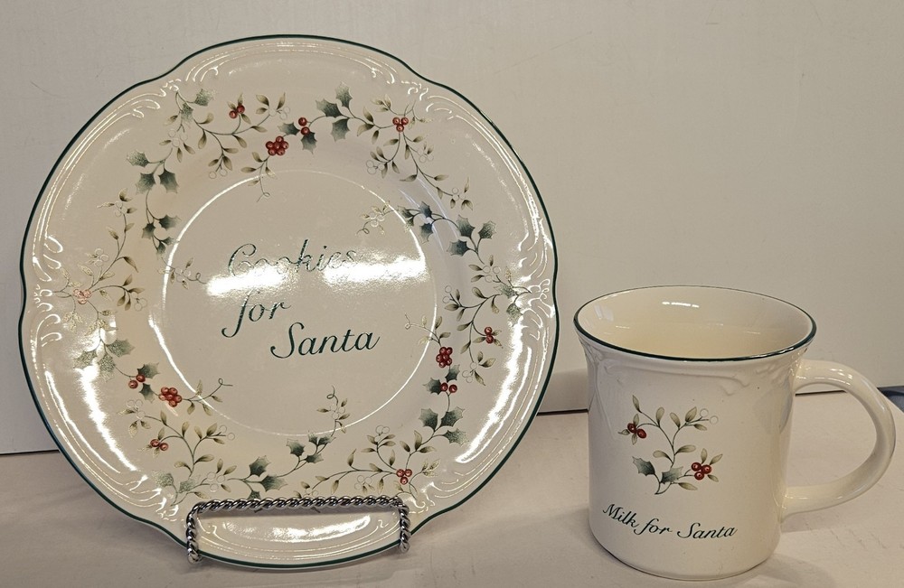 Pfaltzgraff Xmas Winterberry Plate “Cookies For Santa” & Mug “Milk for Santa”.