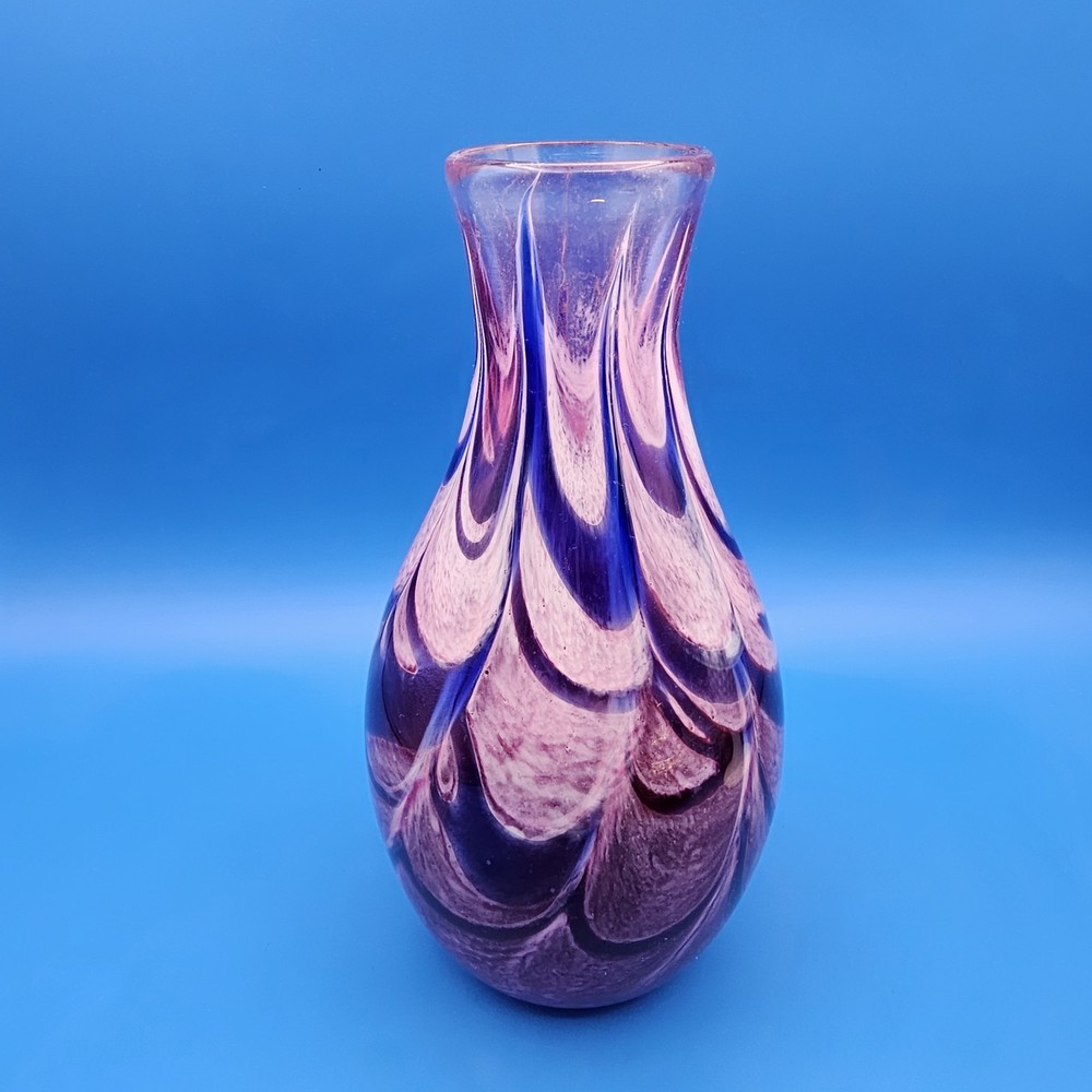 Hand Blown Art Glass Amethyst Blue & White Pulled Feather Artist Signed Vase