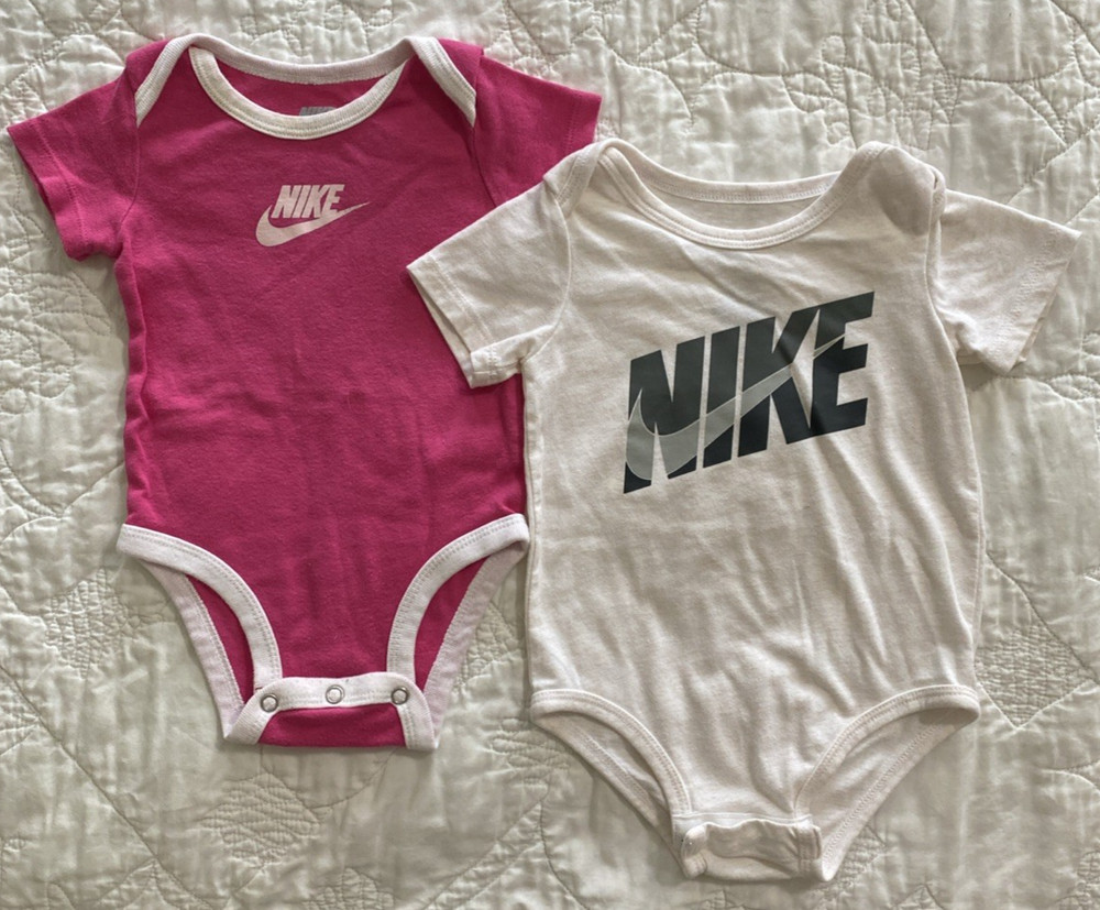 Lot of 2 - Infant Nike Short Sleeve Bodysuits - 9 Months Romper
