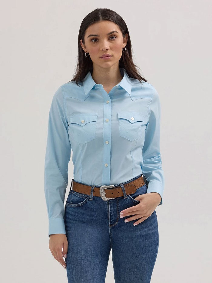 Wrangler Ladies Retro Western Button Down Cool Blue Shirt 112358015