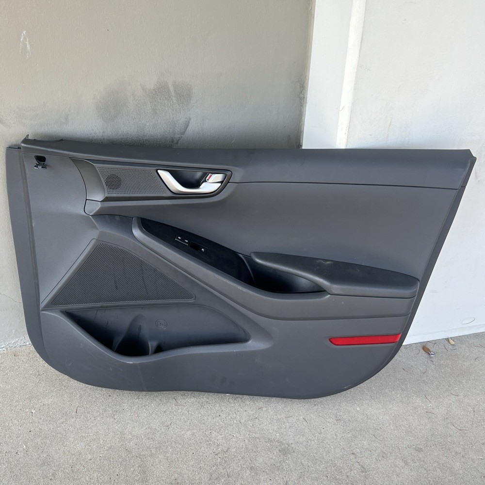 82380g2000 front door trim rh for HYUNDAI IONIQ (2016-2022) passenger front.