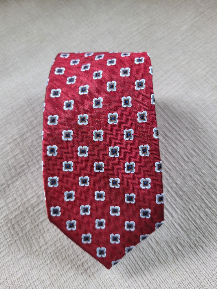 Jos. A. Bank Signature Collection Red 100% Silk Tie Geometric Medallion Necktie