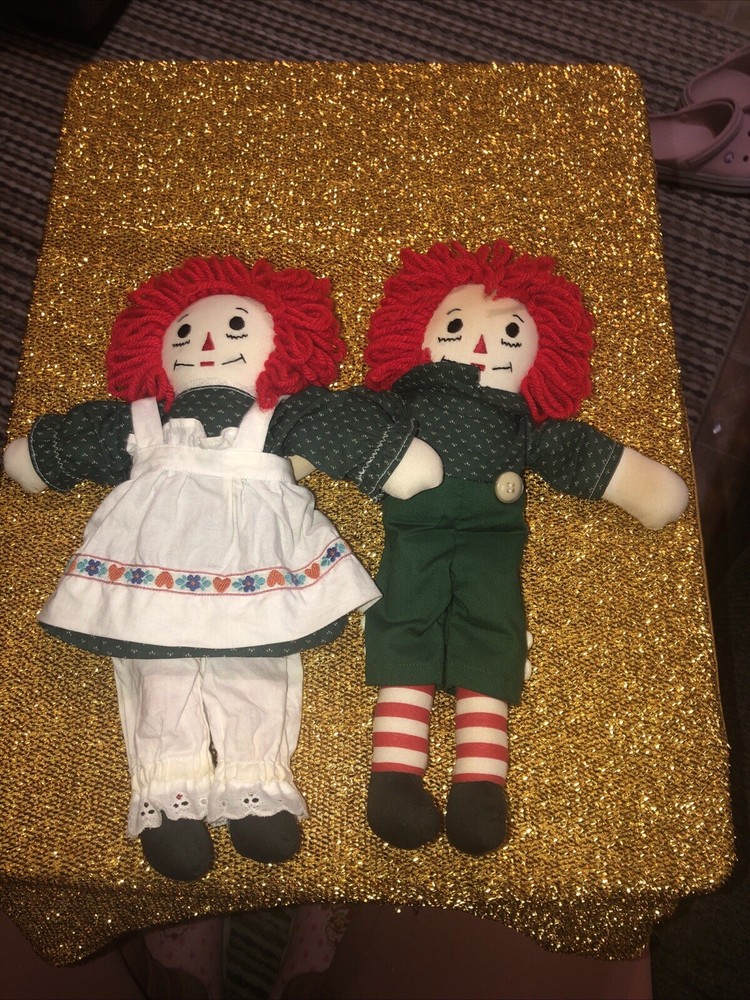 Vintage Raggedy Ann & Andy Dolls approximatly 24 inches tall - used (235b)