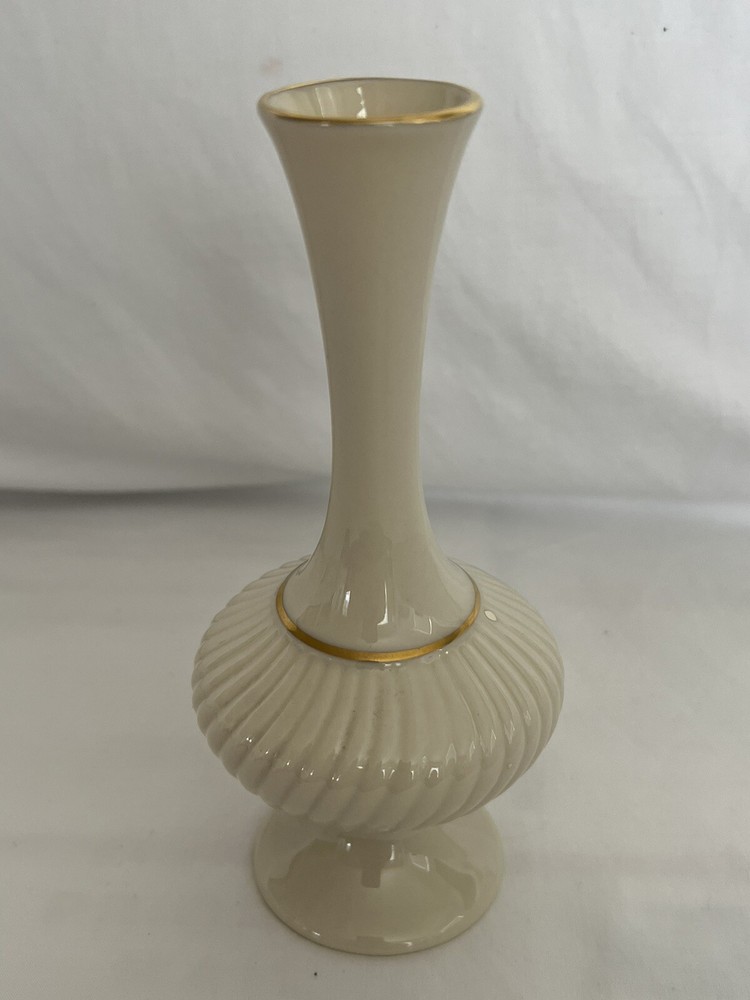 Lenox Savoy Collection Fluted Swirl Ribbed Bud Vase 7