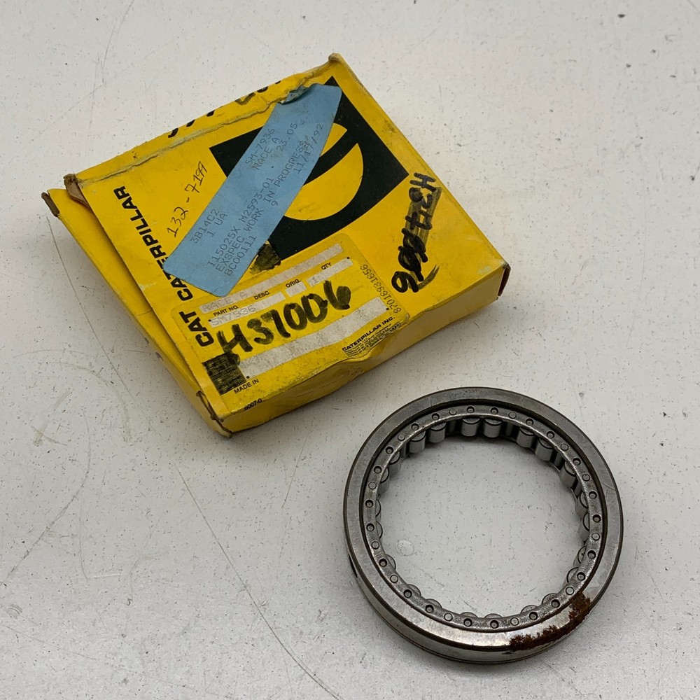 Caterpillar Genuine OEM CAT 5M7936 Outer Race Roller Bearing ~RUST SPOTS~