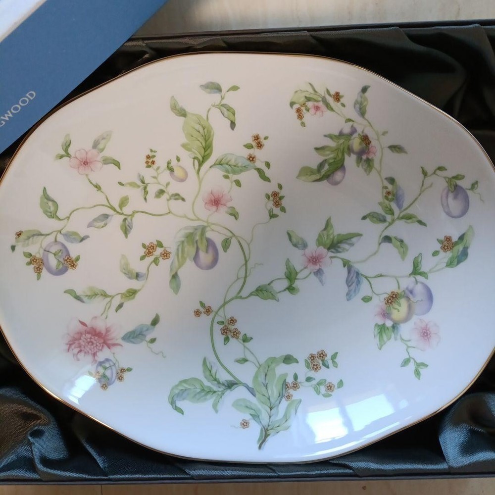 Wedgwood Sweet Plum Oval Dish Unused Bone China Made in England