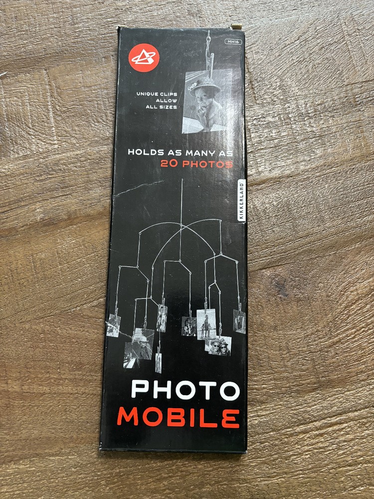 PHOTO MOBILE by Kikkerland — 10 Clips, Holds up to 20 Photos, Cards or Ornaments