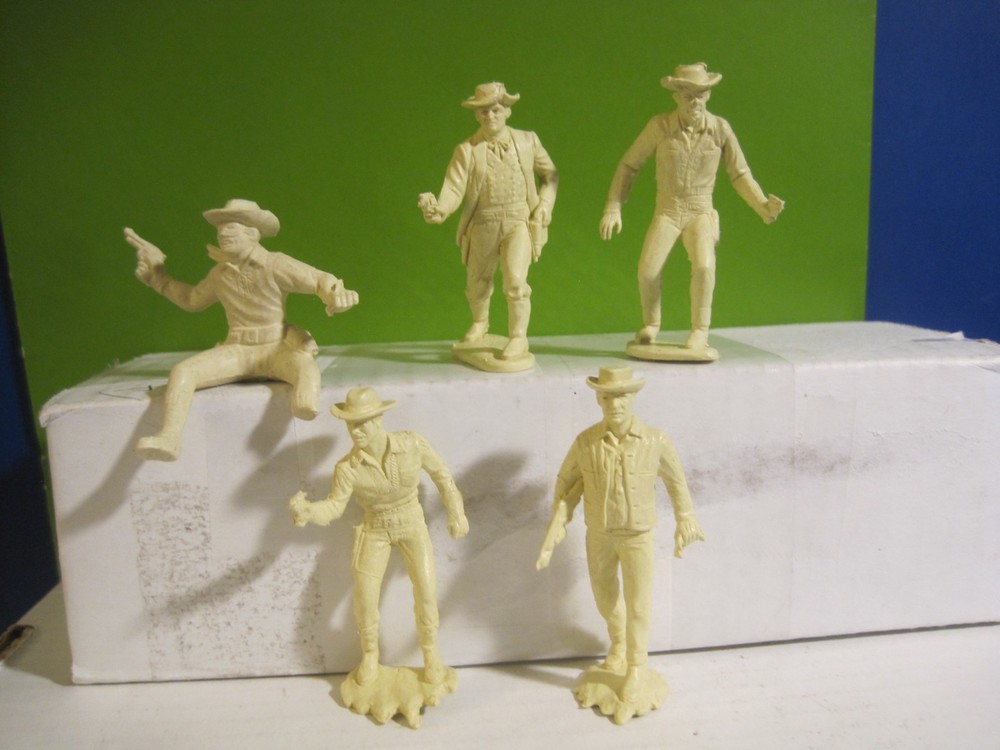 Marx Wagon Train Wells Fargo Lone Ranger Playset 5 Damaged Plastic Toy Soldiers