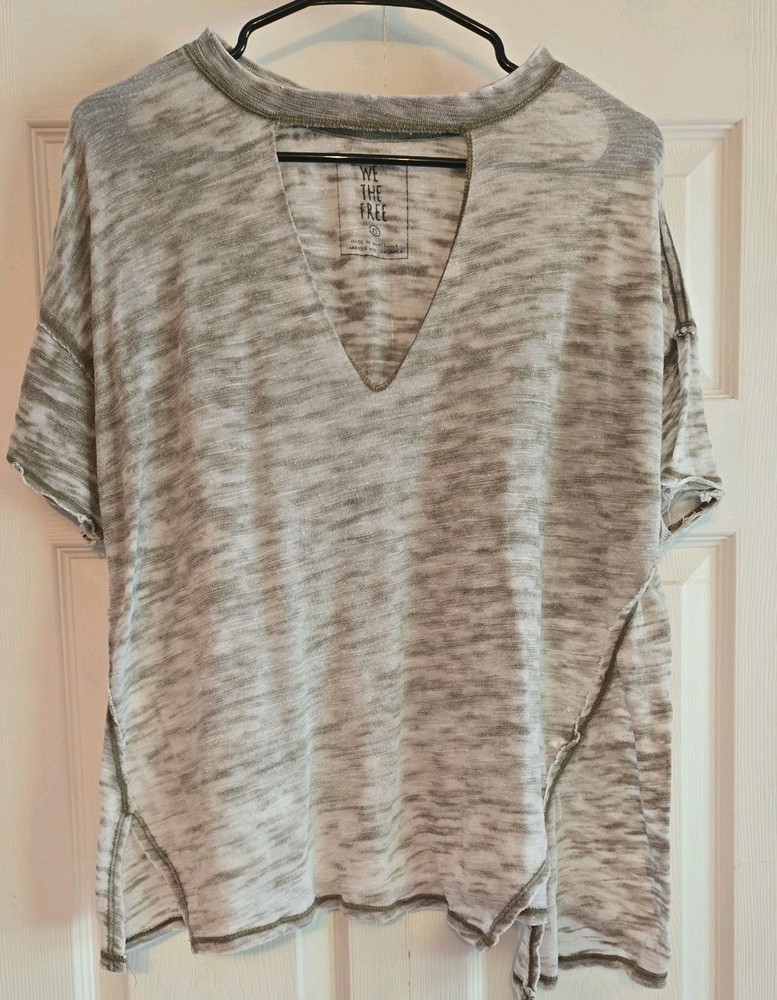 We The Free People Distressed Green Casual Oversized Top Xs Boho boxy womens