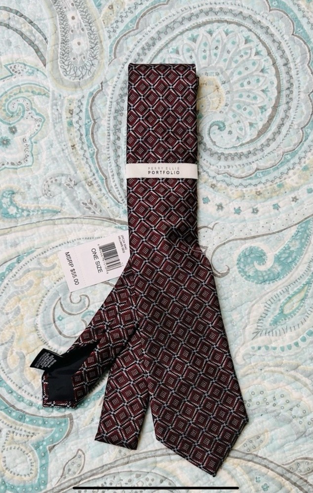 Perry Ellis Burgundy and Blue Diamond Men’s Necktie NWT