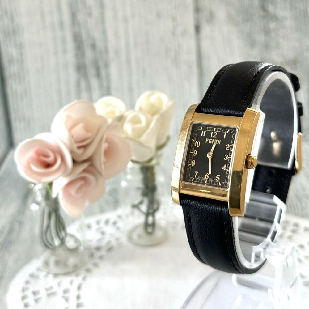 Fendi 7000L Gold Ladies Watch - Battery Replaced USED