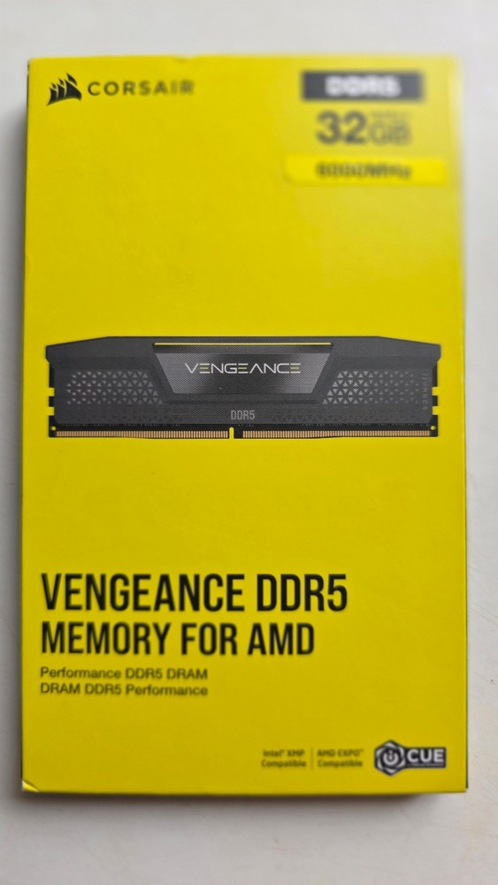 CORSAIR - VENGEANCE 32GB (2x16GB) DDR5 6000MHz Z30 AMD