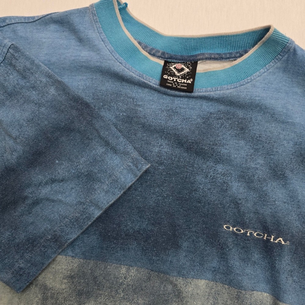 Gotcha Vintage 90s Surf T-Shirt Mens XL Blue Ombre Tie Dye Short Sleeve Tee