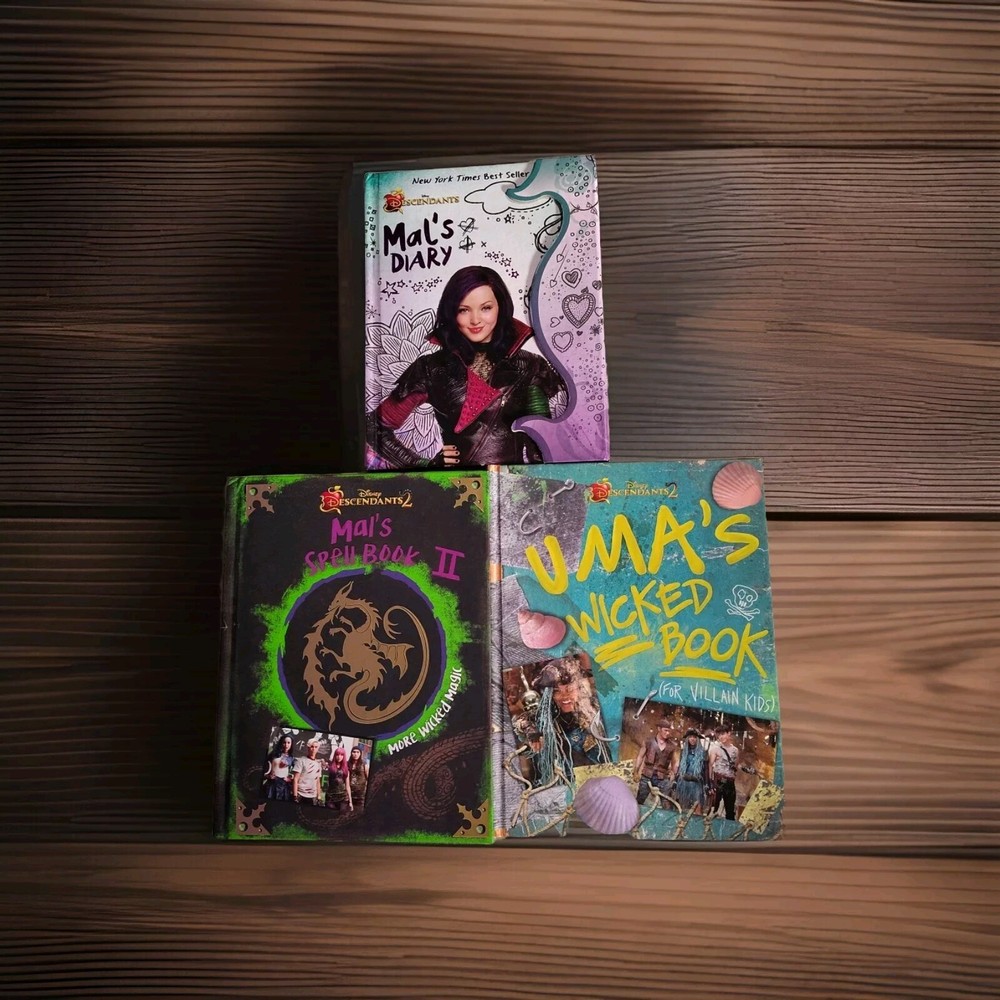 Lot of 3 Disney’s Descendants Mal’s Diary, Spell Book & UMA'S WICKED BOOK NEW!!
