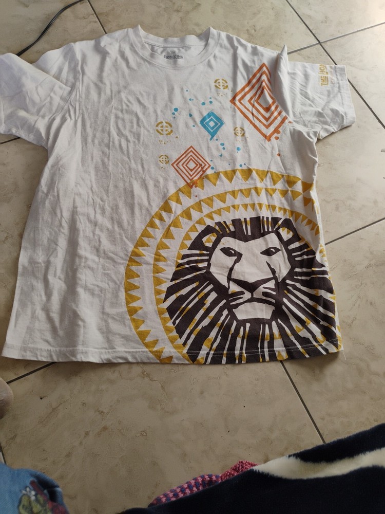 The Lion King Shirt Men xxL Beige Musical Logo Graphic Tee Short Sleeve Adult