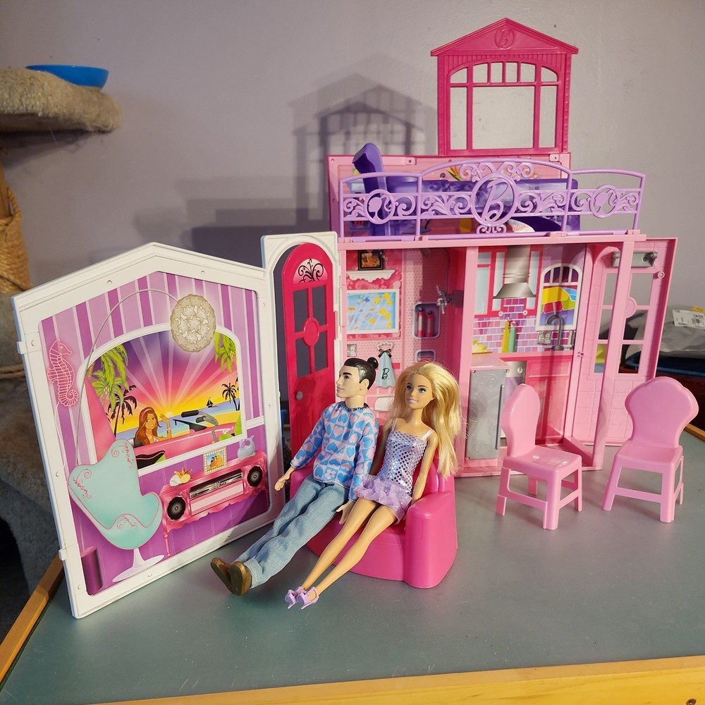 Vintage 2009 Mattel Barbie Glam Vacation Beach House Fold Out N'Go Playset Lot