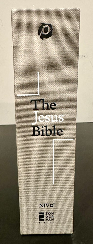 The Jesus Bible: 66 Books. One Story. All About One Name. (NIV, Hardcover)