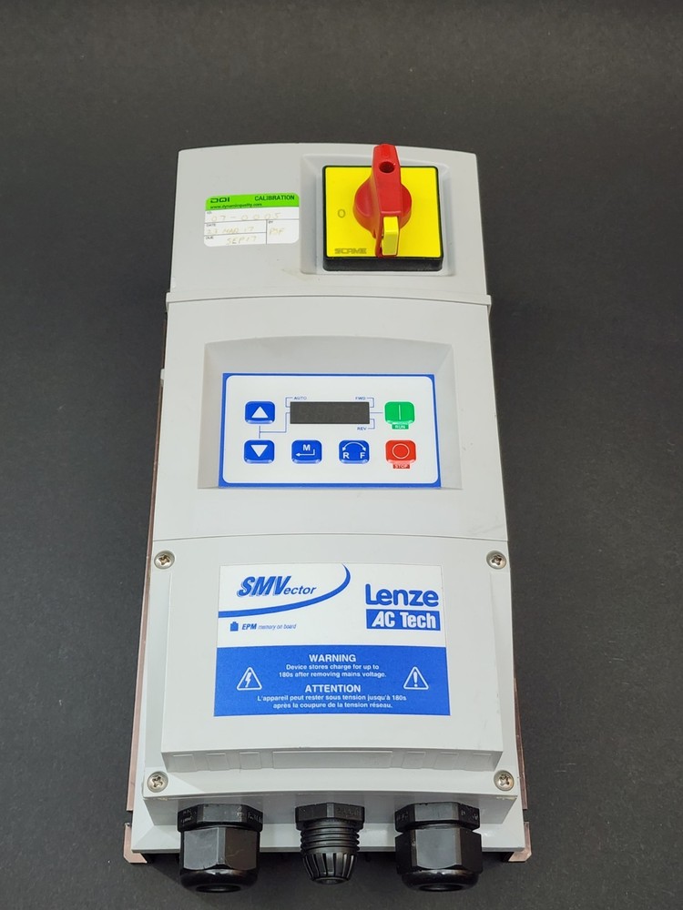 Lenze AC Tech SMVector ESV751N01SMC 1HP 120/240V VFD Inverter NEMA 4X Disconnect