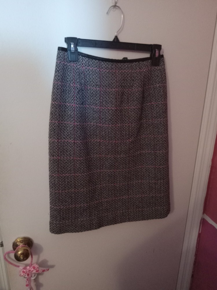 Women's Size 2 Petite Black And Pink Plaid Wool Blend Talbots Petites Skirt