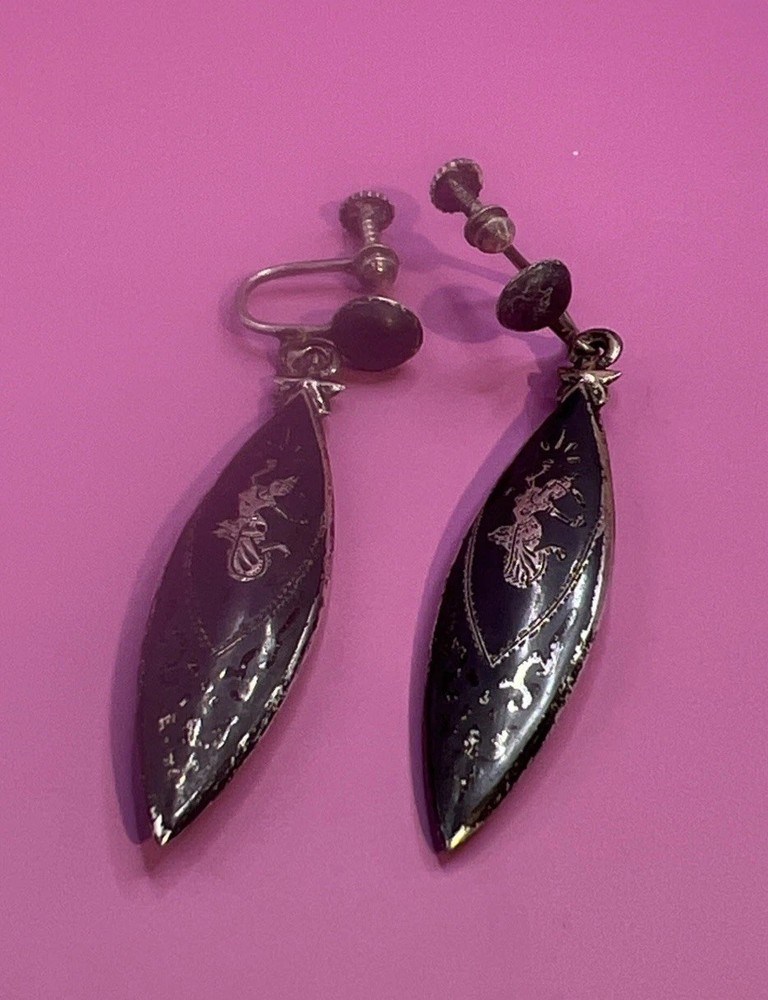 Vintage Siam Sterling Silver Black Enamel Shell Screw Back Drop Earrings