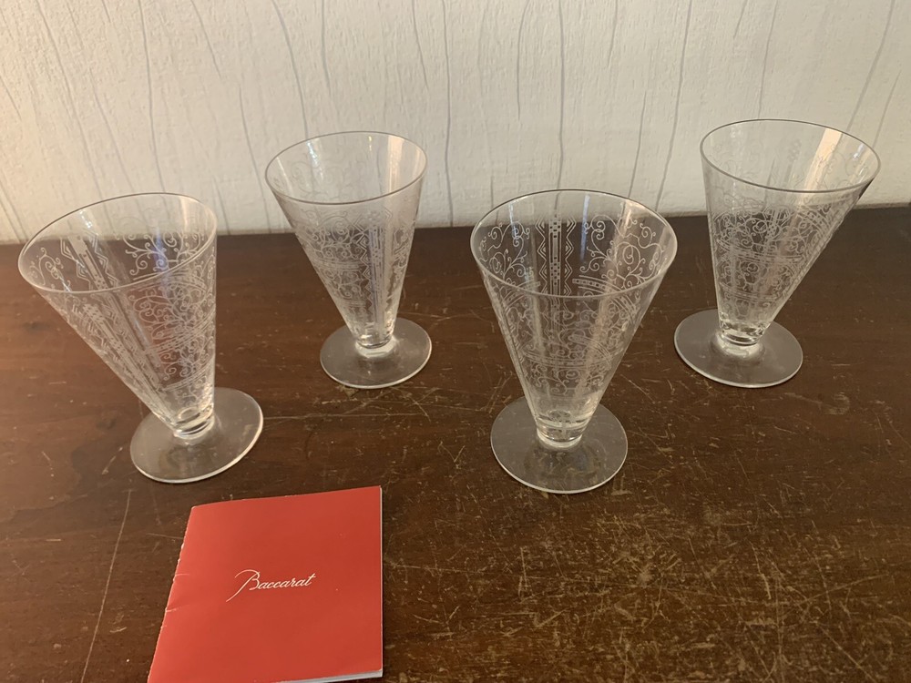 20 Wine Glasses Model Lido Crystal From BACCARAT (Price Per Unit)