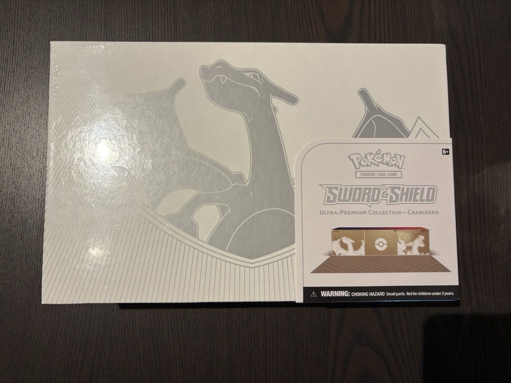 Charizard Ultra Premium Collection Box Sealed English Pokemon Tcg Sword & Shield