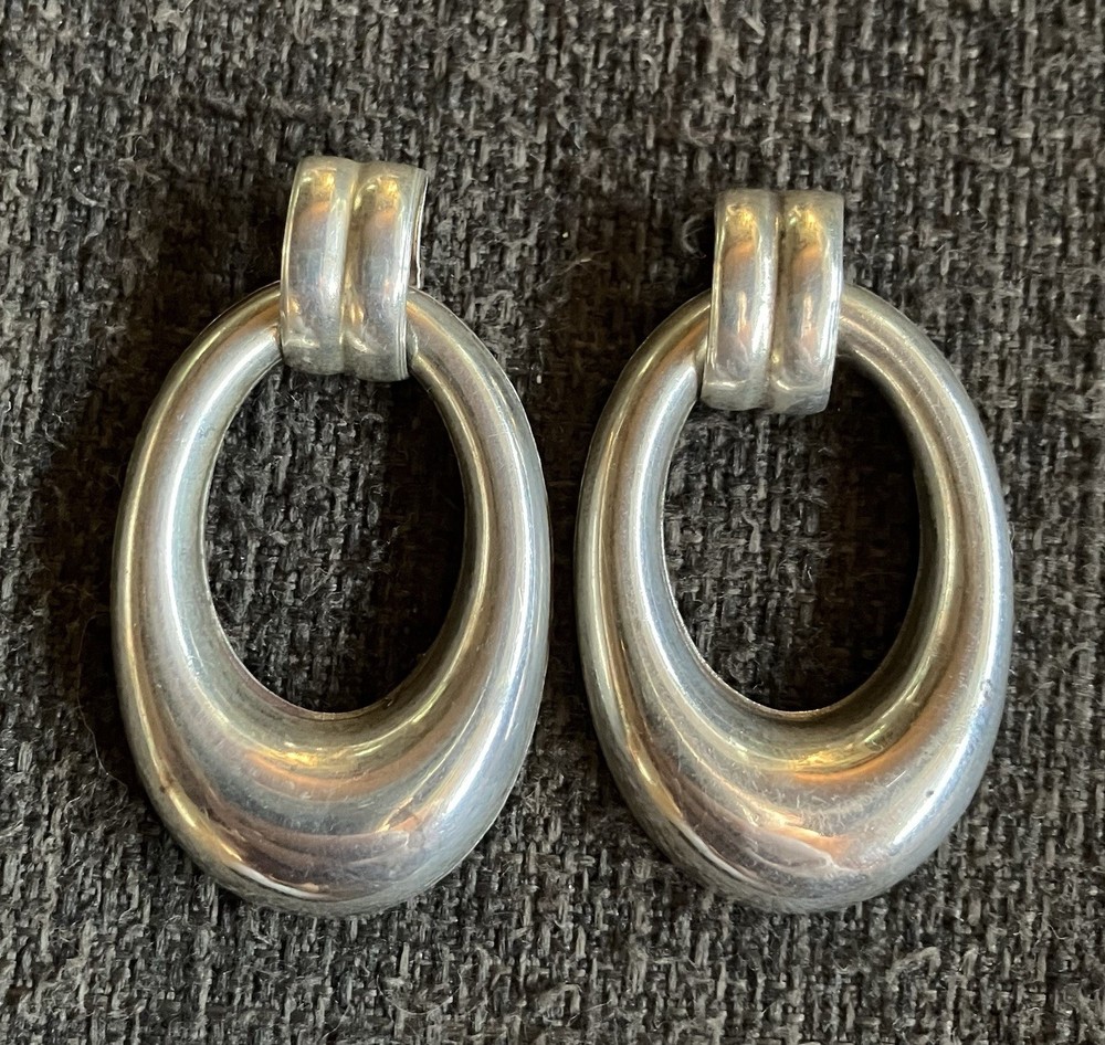 Vintage hollow Silver Dangle Circle Earrings, Unmarked, 8 grams