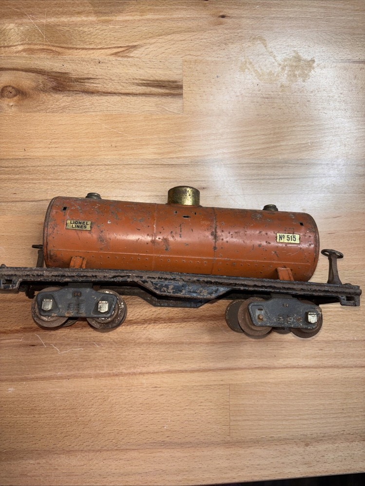 Vintage Pre-War Lionel 515 Tanker Car for Restoration with Parts