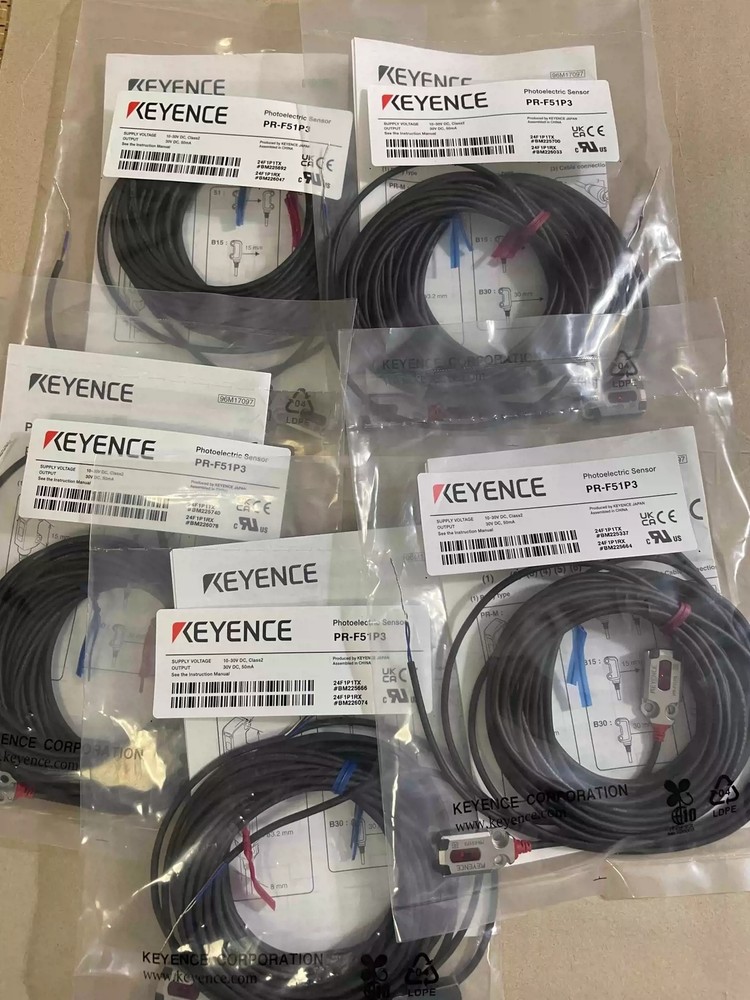 KEYENCE PR-F51P3 Photoelectric Sensor New   shipping
