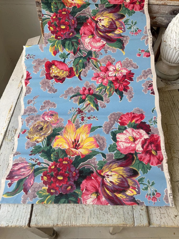 33x20 Vintage Wallpaper 1950’s Isidore Floral Blue Pink Red Wallcoverings Frenc