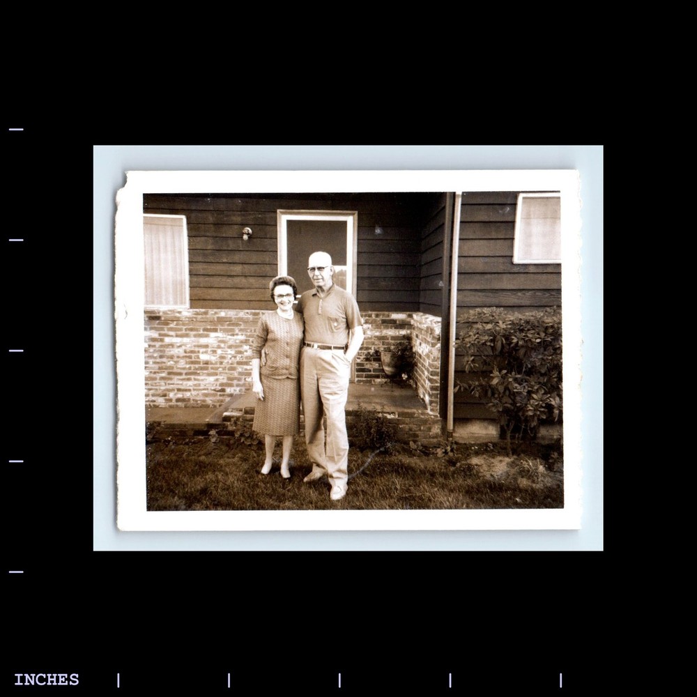 Old Vintage Photo AFFECTIONATE OLDER MAN WOMAN COUPLE OUTSIDE HOUSE