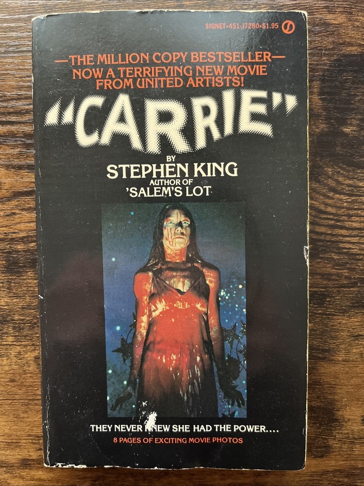 Stephen King Carrie 1975 First Signet Printing, Paperback