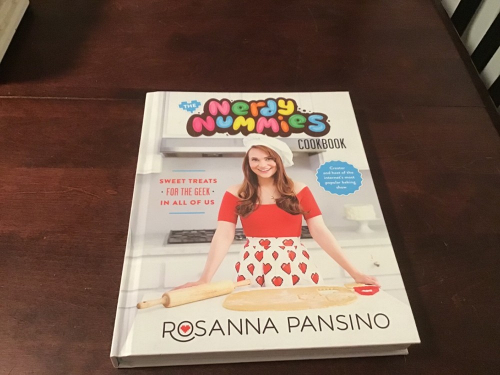 The Nerdy Nummies Cookbook: Sweet Treats for - 9781501104015, hardcover, Pansino