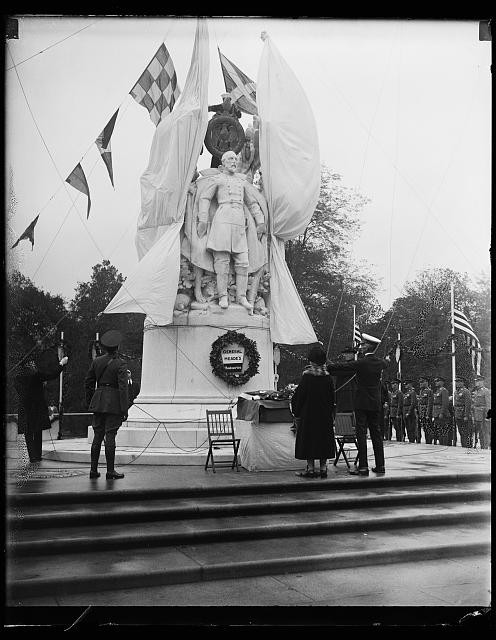 Photo:[General George G. Meade memorial, Washington, D.C.]