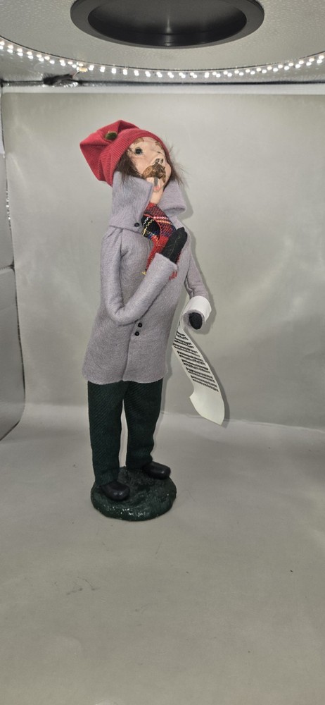 Byers Choice Caroler Traditional Man w Brown Hair & Gray Coat w Sheet Music 1984