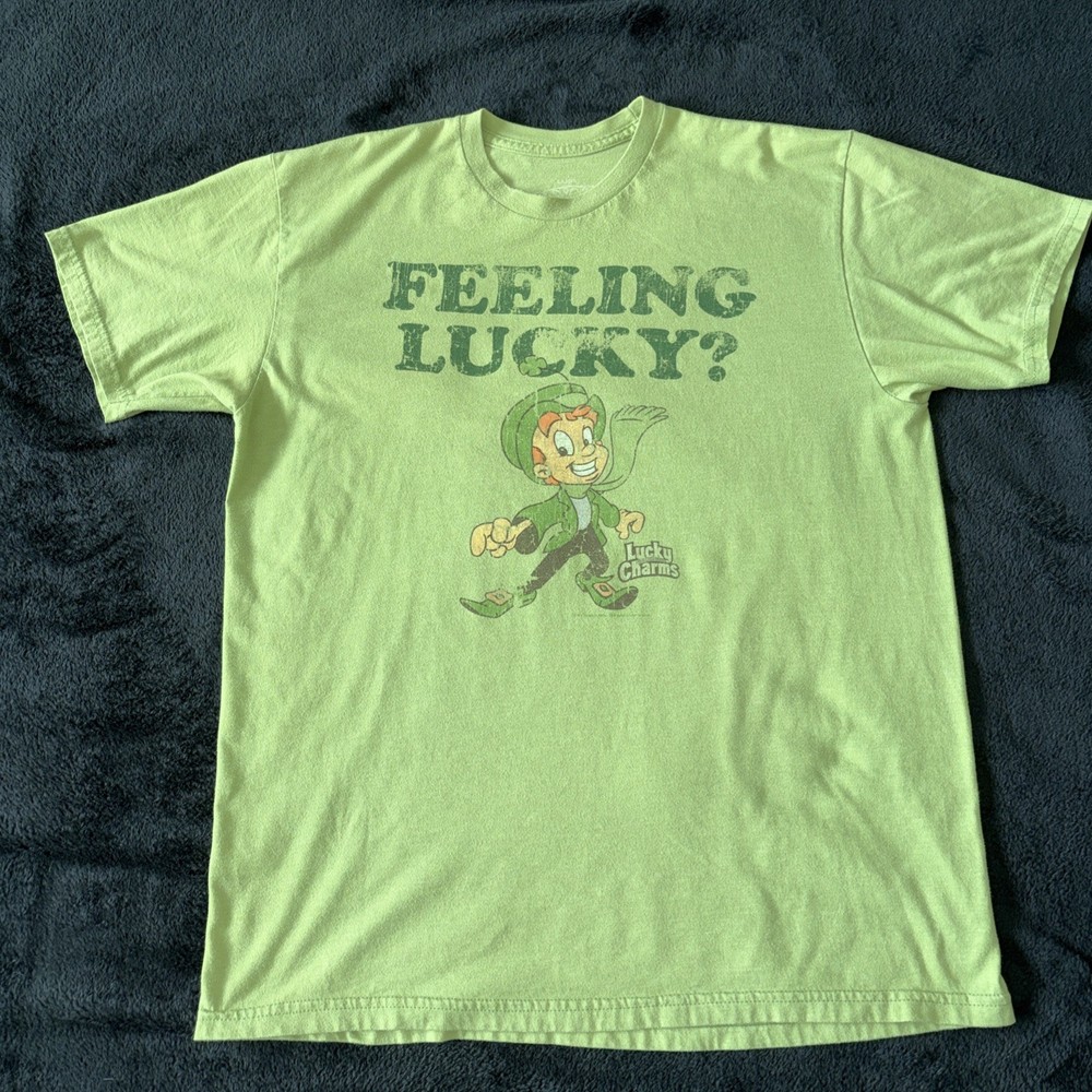 FEELING LUCKY? LUCKY CHARMS T-Shirt men’s large light Green