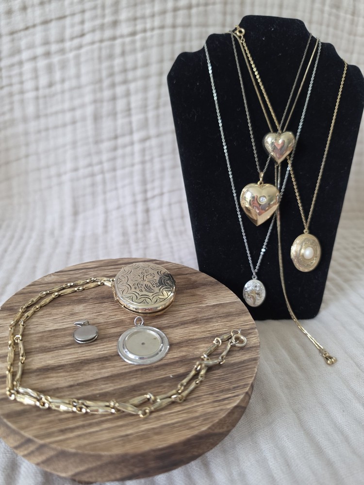 VTG LOT Of 5 GOLDTONE NECKLACES, 2 Pendants ALL LOCKETS
