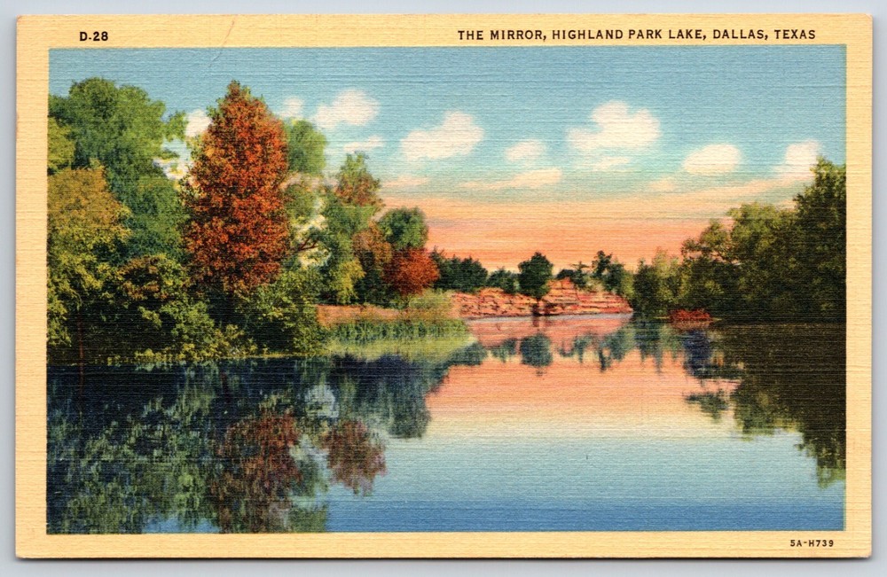 Postcard The Mirror, Highland Park Lake, Dallas, Texas Posted 1943