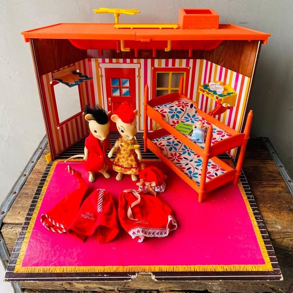 Remco Mr. & Mrs. Mouse House 1960s Vintage Playset Very Good