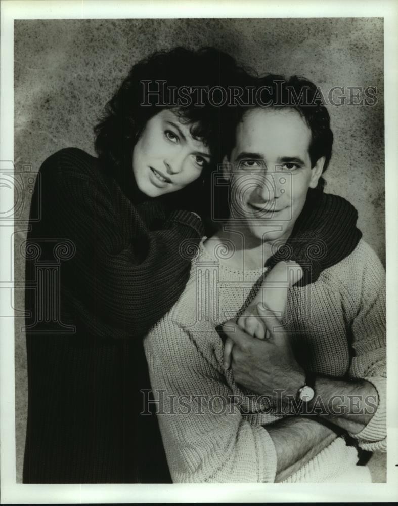 1991 Press Photo Mary Page Keller and Matthew Lawrence star on Duet. on Fox.