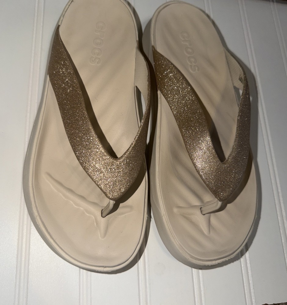 Woman's Sandals Crocs Getaway Glitter Flip Flop Slip On Comfort Outdoor Size 9