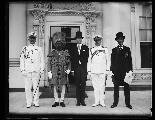 Photo:Washington D.C. White House Visitors 1932 1933 Uniformed Men Top Hat