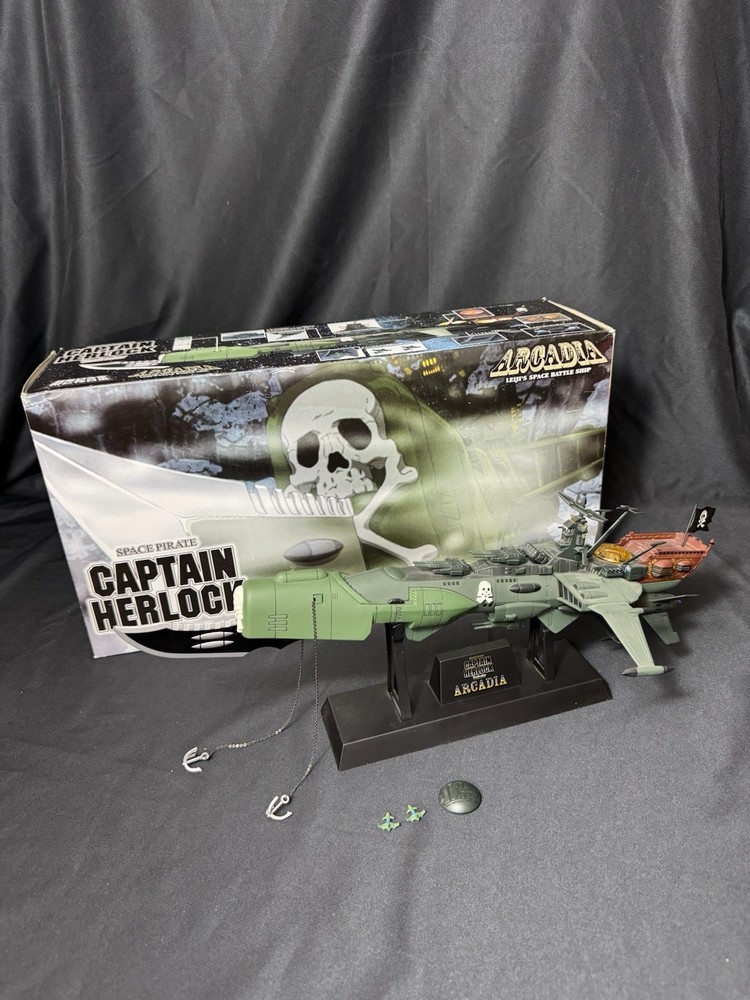 Captain Herlock (Harlock) Space Pirate Diecast Model Arcadia Aoshima Miracle