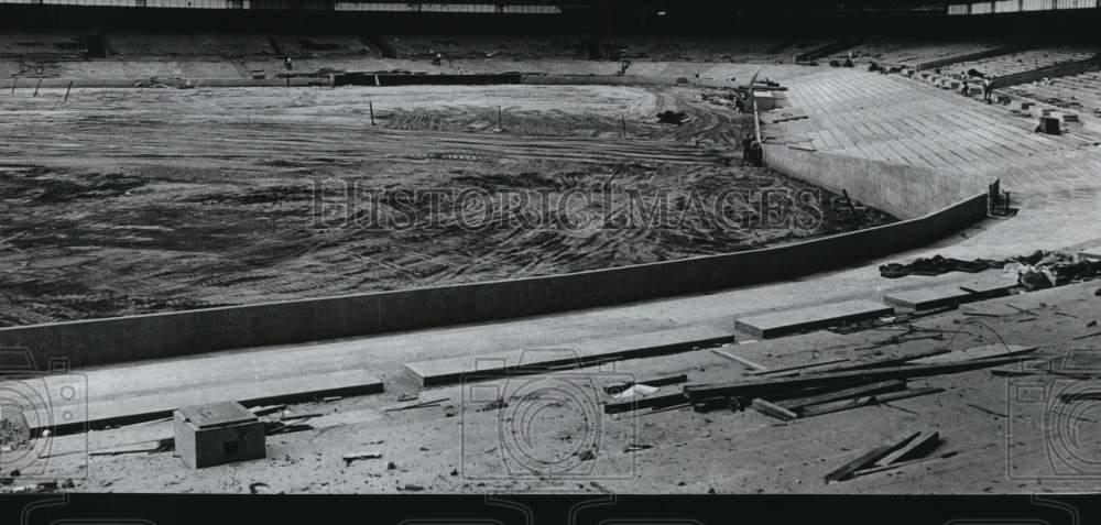 Press Photo Yankee Stadium undergoes major renovations; reopened for 1976 season