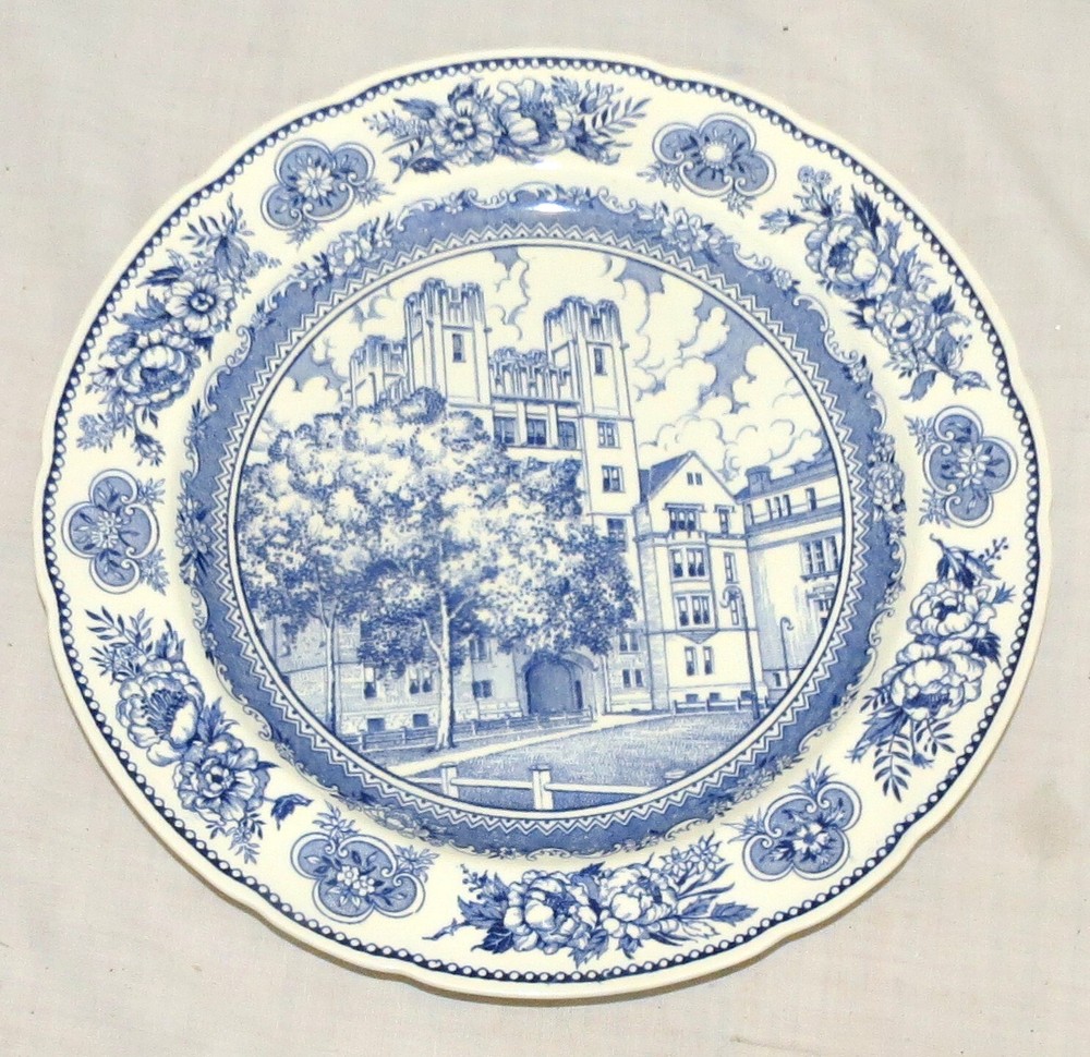 Wedgwood Yale 10.3/4 inch Dinner Plate - Vanderbilt Scientific Hall II 1906