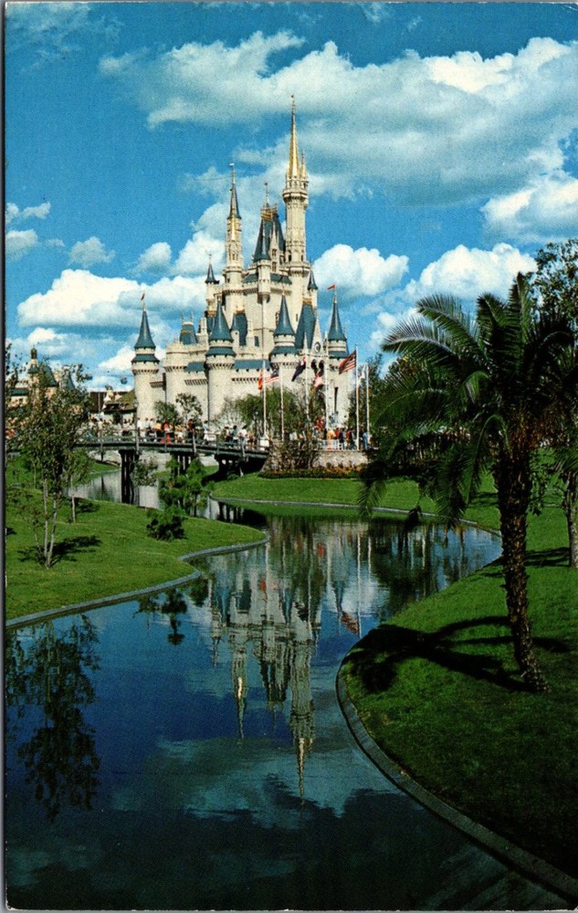 Vintage 1982 Walt Disney World Cinderella Castle Chrome Postcard Florida
