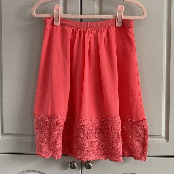 NWOT Forever 21 Coral Knee Length Skirt with Crochet Hem Detailing