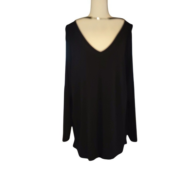 Kate & Mallory Black Long-Sleeve V-Neck Tunic Top With Back Overlay 2X Polyester