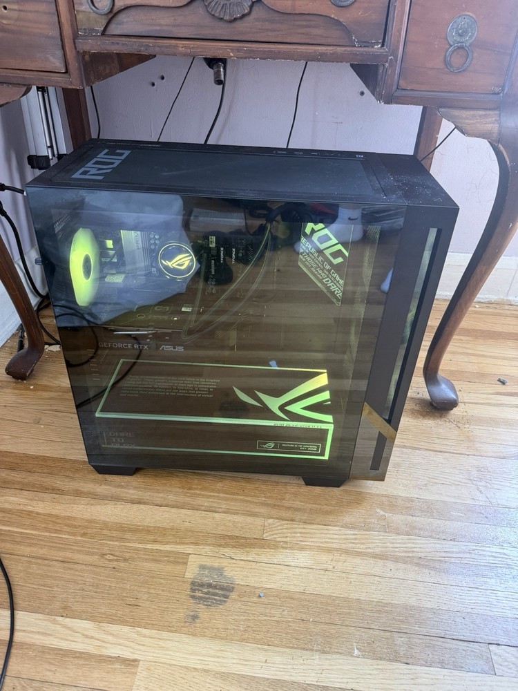 ASUS - ROG GM700 Gaming Desktop, Ryzen 7 8700F, 32GB DDR5, 1TB, RTX 5060 Ti 16GB